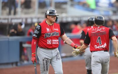 Explota la ofensiva de Piratas y se empata la serie ante Sultanes