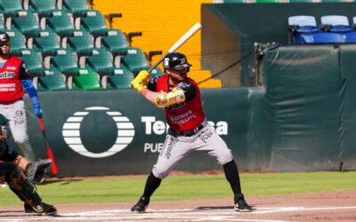 Los Piratas emparejan la serie en la Angelópolis